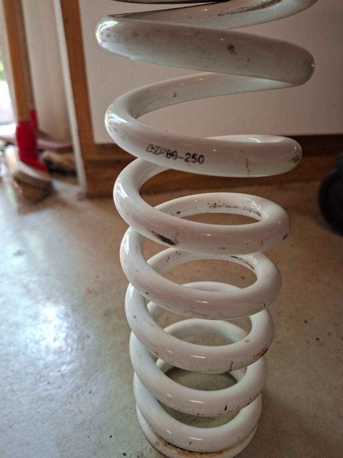 WP schokbrekerveer code WP80-250 diameter materiaal 13mm., Motoren, Ophalen, Gebruikt