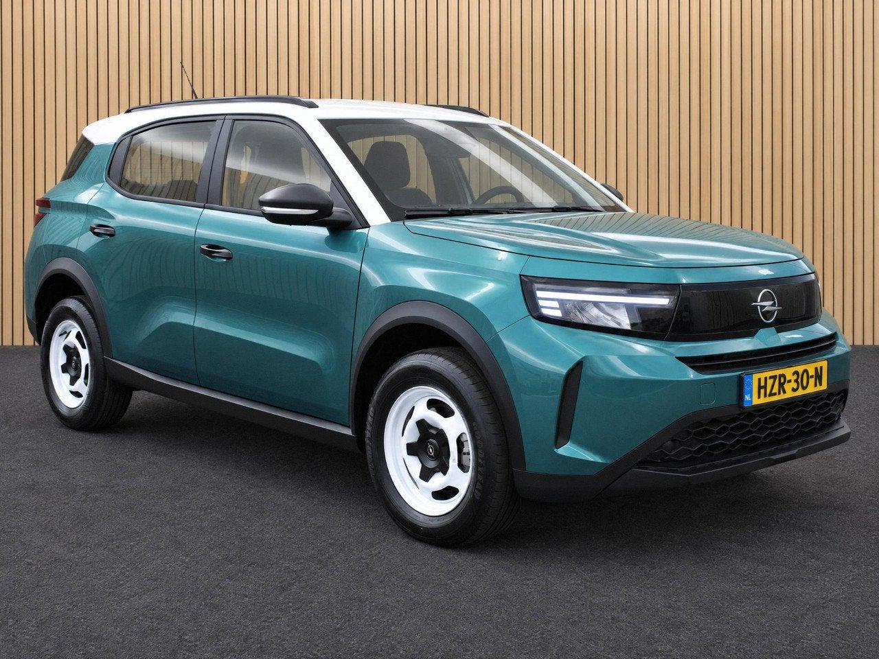 Opel Frontera HYBRID 145 EDITION VOORRAAD KORTING (bj 2025), Auto's, Automaat, 145 pk, Stof, Gebruikt