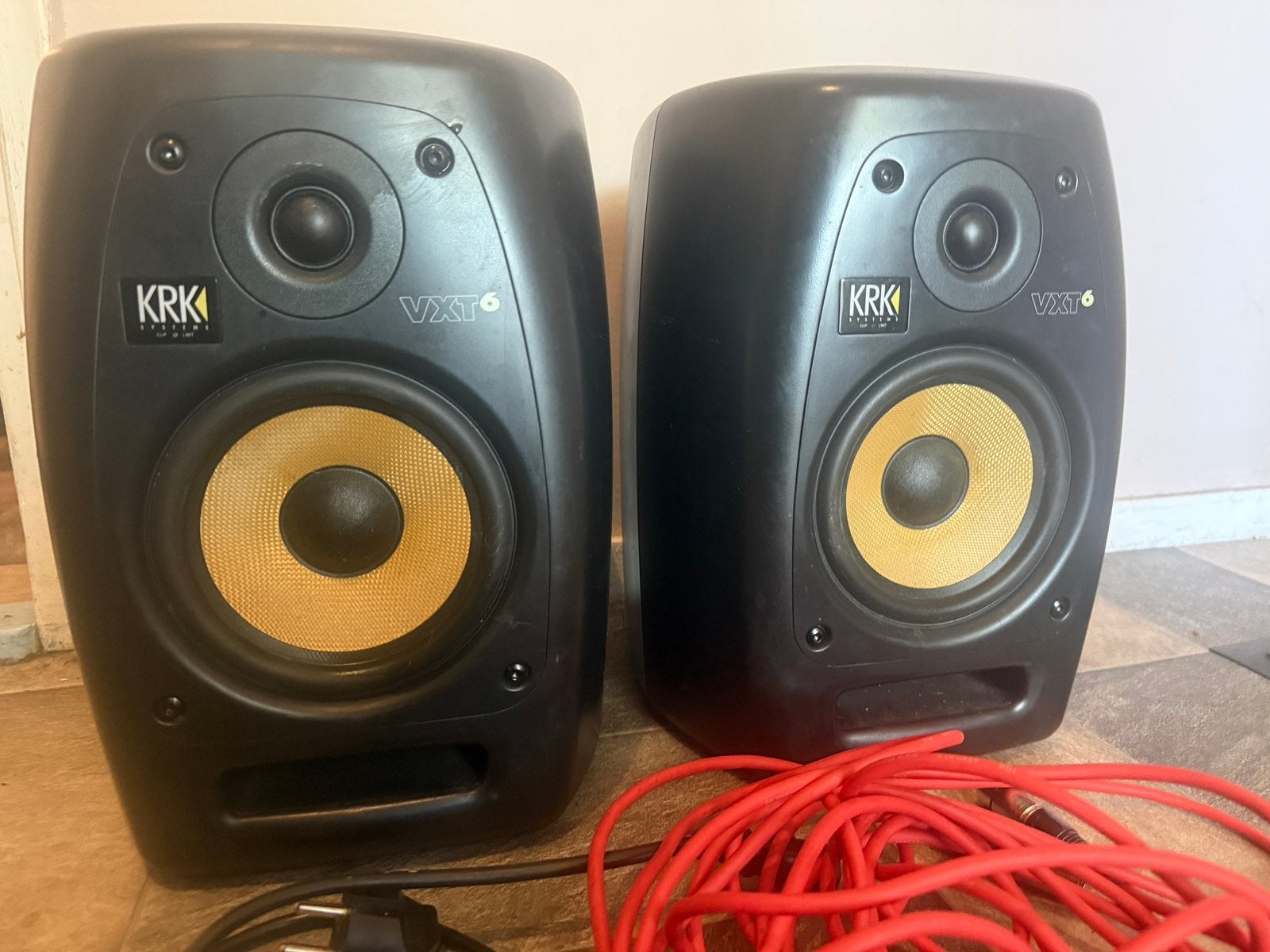 KRK VXT 6 studio monitors (Set van 2), Audio, Tv en Foto, Luidsprekers, Ophalen, Zo goed als nieuw, Minder dan 60 watt, Overige merken