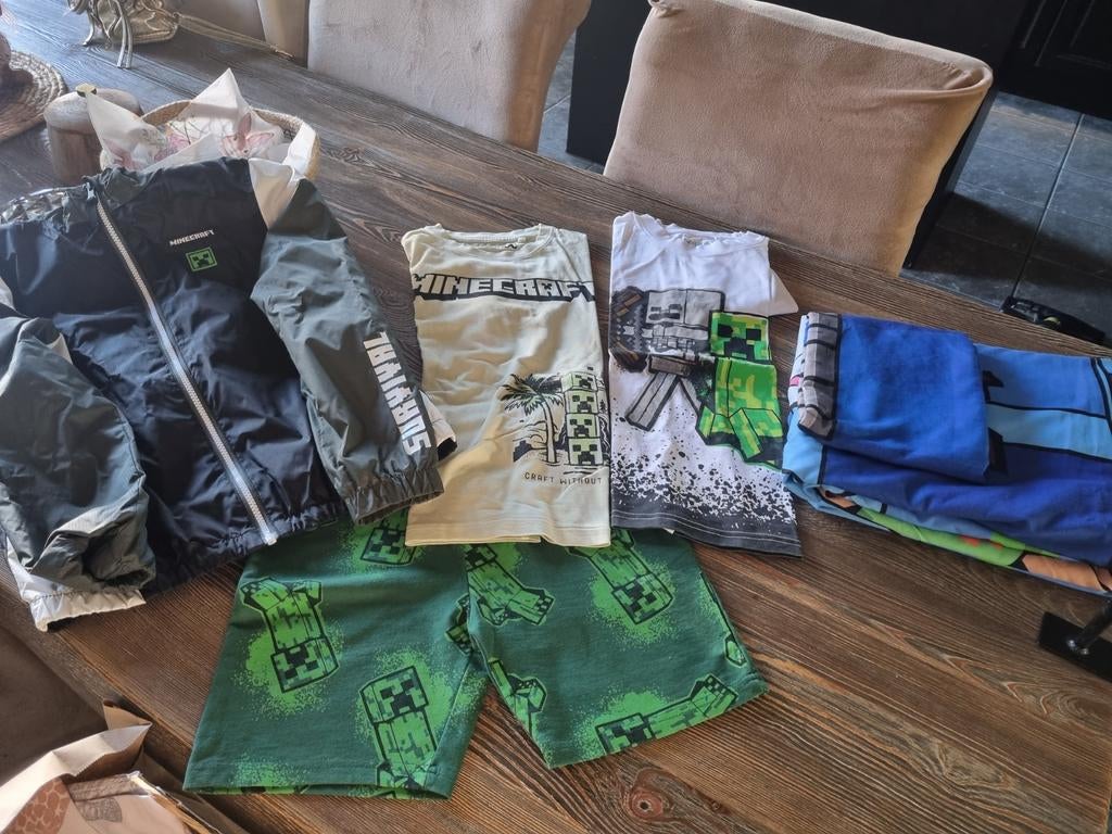 Minecraft pakket kleding dekbedovertrek, Ophalen of Verzenden, Zo goed als nieuw, 180 cm of meer, 85 tot 100 cm