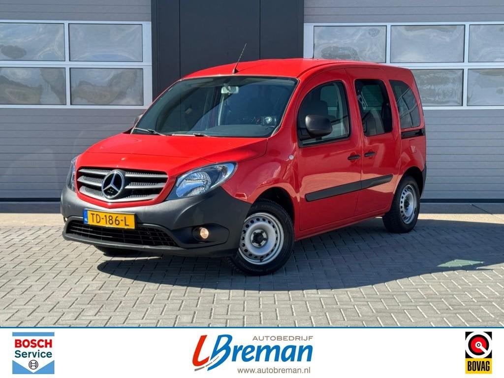 Mercedes-benz CITAN 111 CDI AMBIENTE airco cruise trekhaak, Auto's, 1350 kg, Achterwielaandrijving, Gebruikt, 4 cilinders