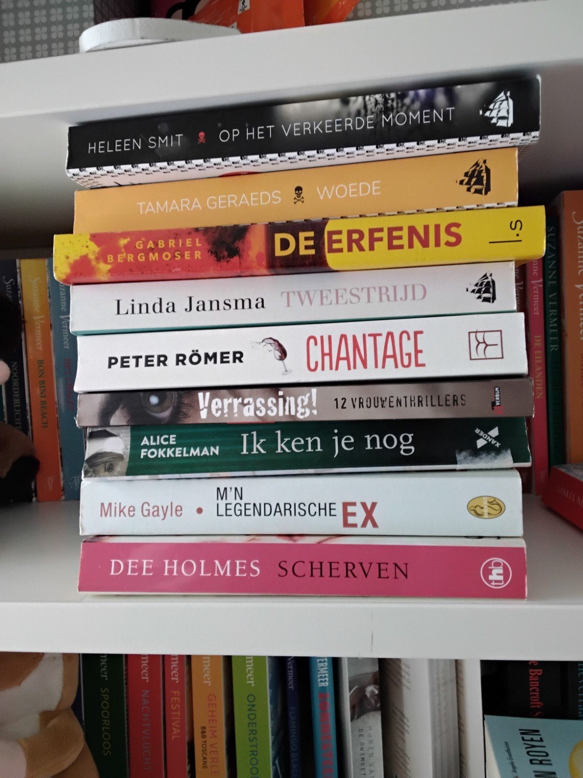 Diverse thrillers en romans - Zo goed als nieuw, Ophalen of Verzenden, Zo goed als nieuw, Diverse auteurs, Nederland