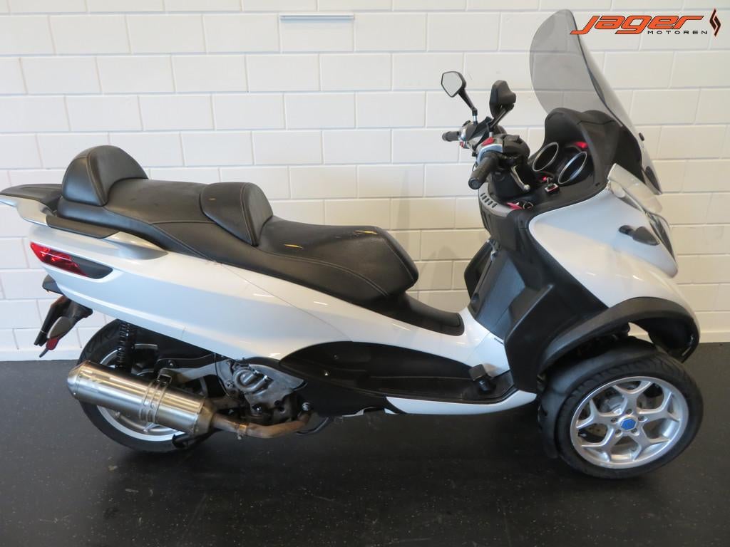 Piaggio MP3 500 LT MP3 AUTORIJBEWIJS TOP! (bj 2018), Bedrijf, Scooter