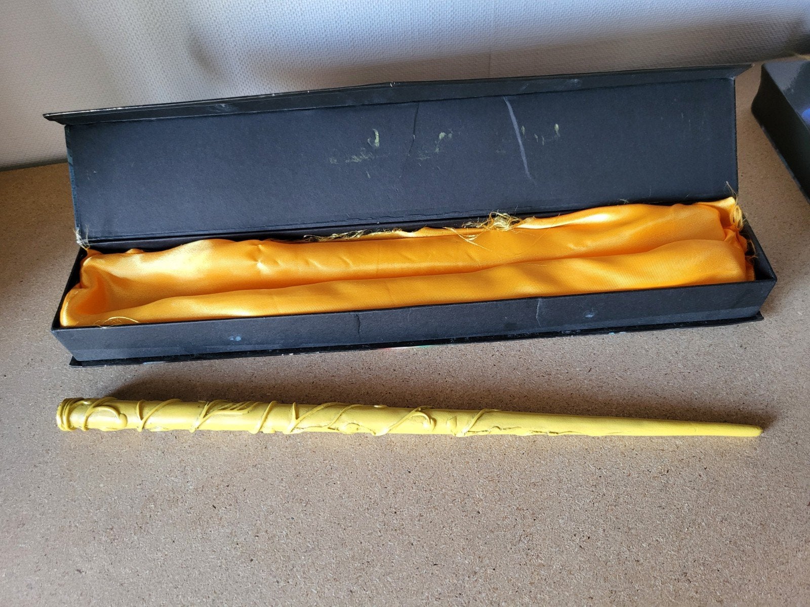 Harry Potter toverstaf in doos - Deathly Hallows, Ophalen of Verzenden, Gebruikt, Replica