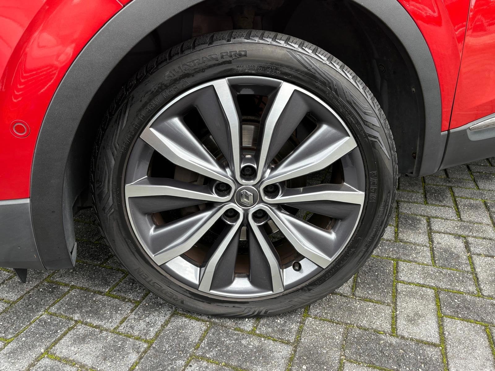 Renault Kadjar 1.2 TCe Bose | Panorama | Navigatie | Cruise, Auto's, Voorwielaandrijving, Kadjar, Gebruikt, 4 cilinders
