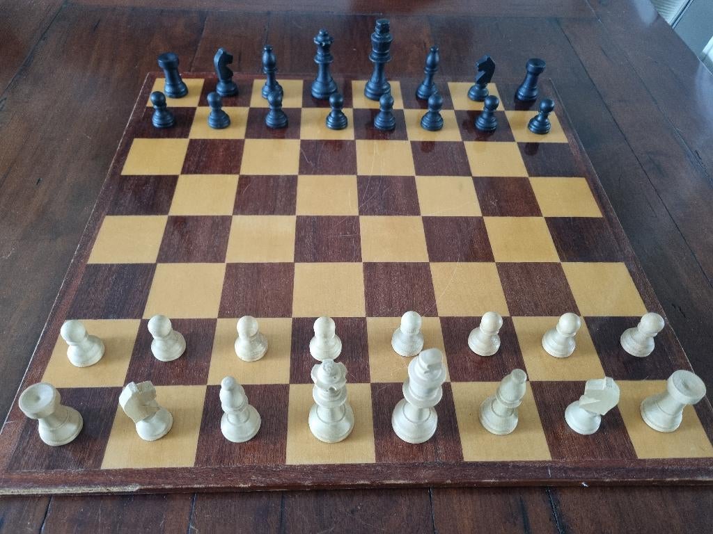 Vintage schaak- en damspel, Ophalen of Verzenden, Gebruikt