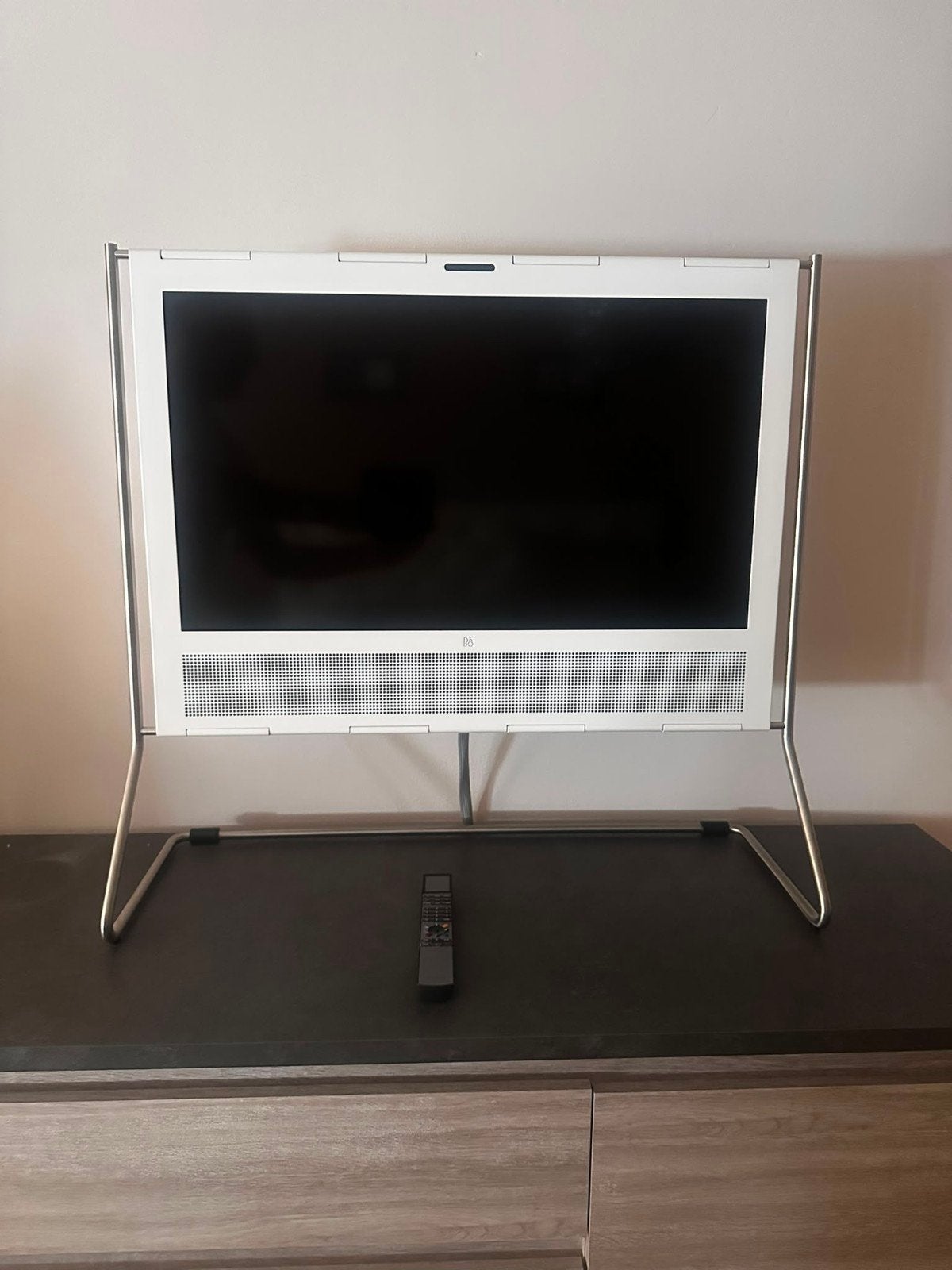 Bang & Olufsen BeoPlay V1  met afstandsbediening Beo4, Gebruikt, LCD, 120 Hz, 80 tot 100 cm