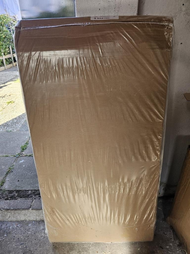 Oberschrank, Ophalen, Nieuw