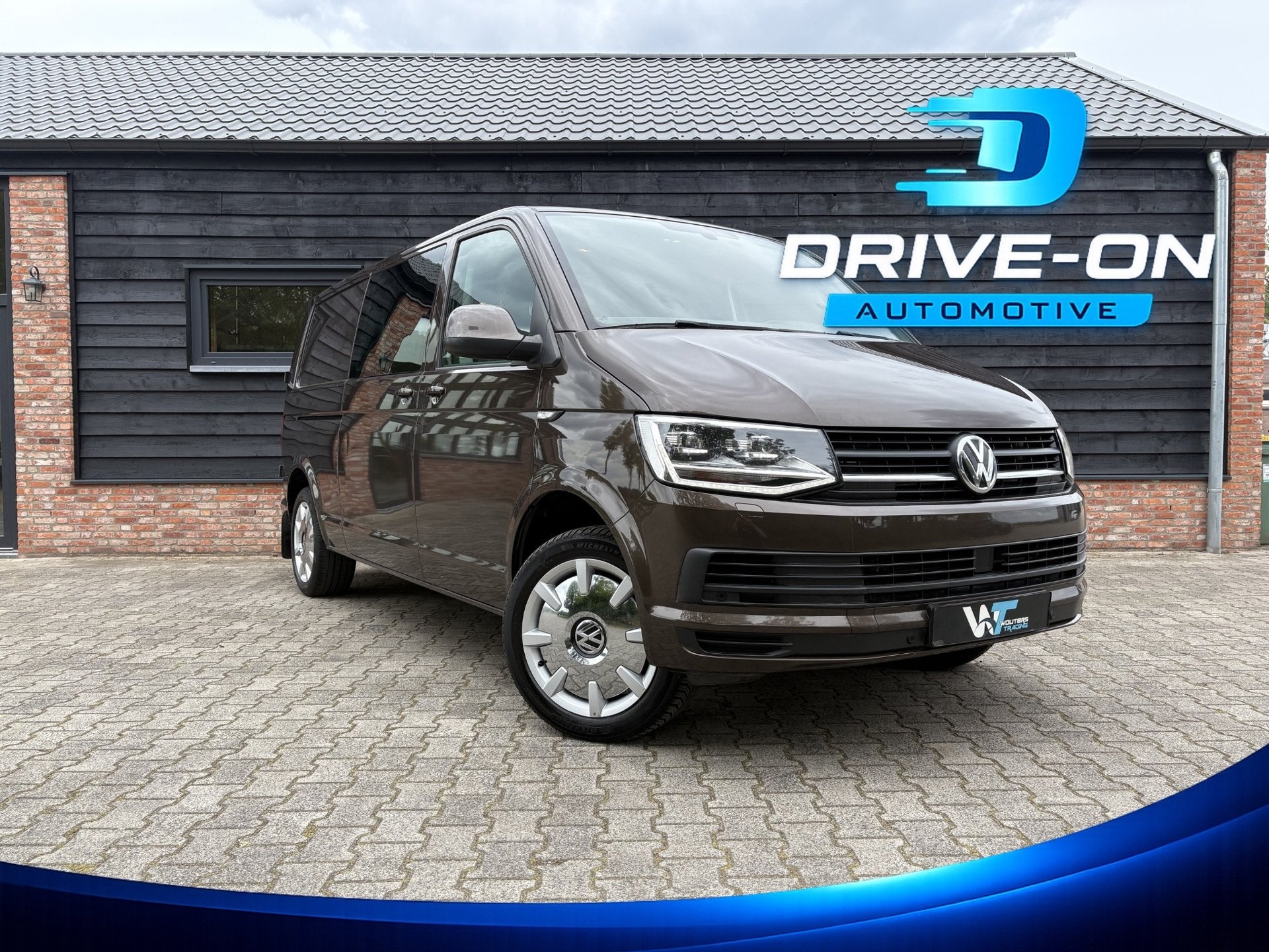 Volkswagen Transporter 2.0 TDI L2H1 Highline - 5 persoons -, Auto's, Stof, Gebruikt, Zwart, 4 cilinders