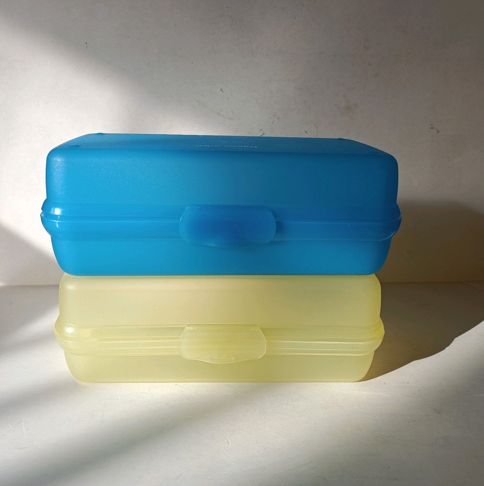 Tupperware Brooddozen - Origineel en stevig, Huis en Inrichting, Gebruikt, Bewaardoos, Blauw, Ophalen of Verzenden