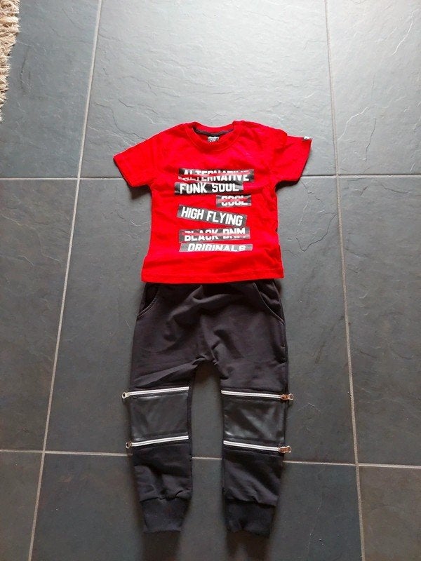 Jongenskleding - kinderkleding stoere set 3-4 jaar nieuw, Kinderen en Baby's, Kinderkleding | Maat 98, Ophalen of Verzenden, Setje