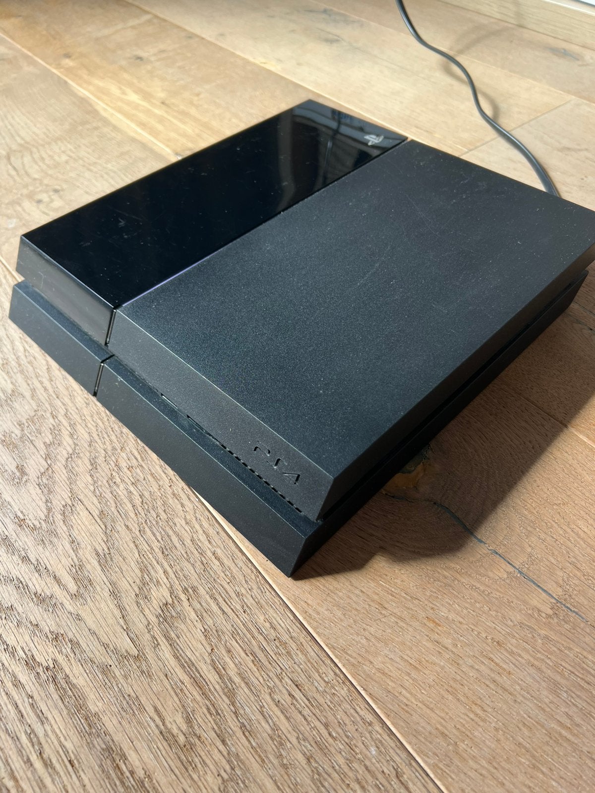 PlayStation 4 met 4!!joystocks inclusief, Ophalen, Original, Met 3 controllers of meer, 500 GB