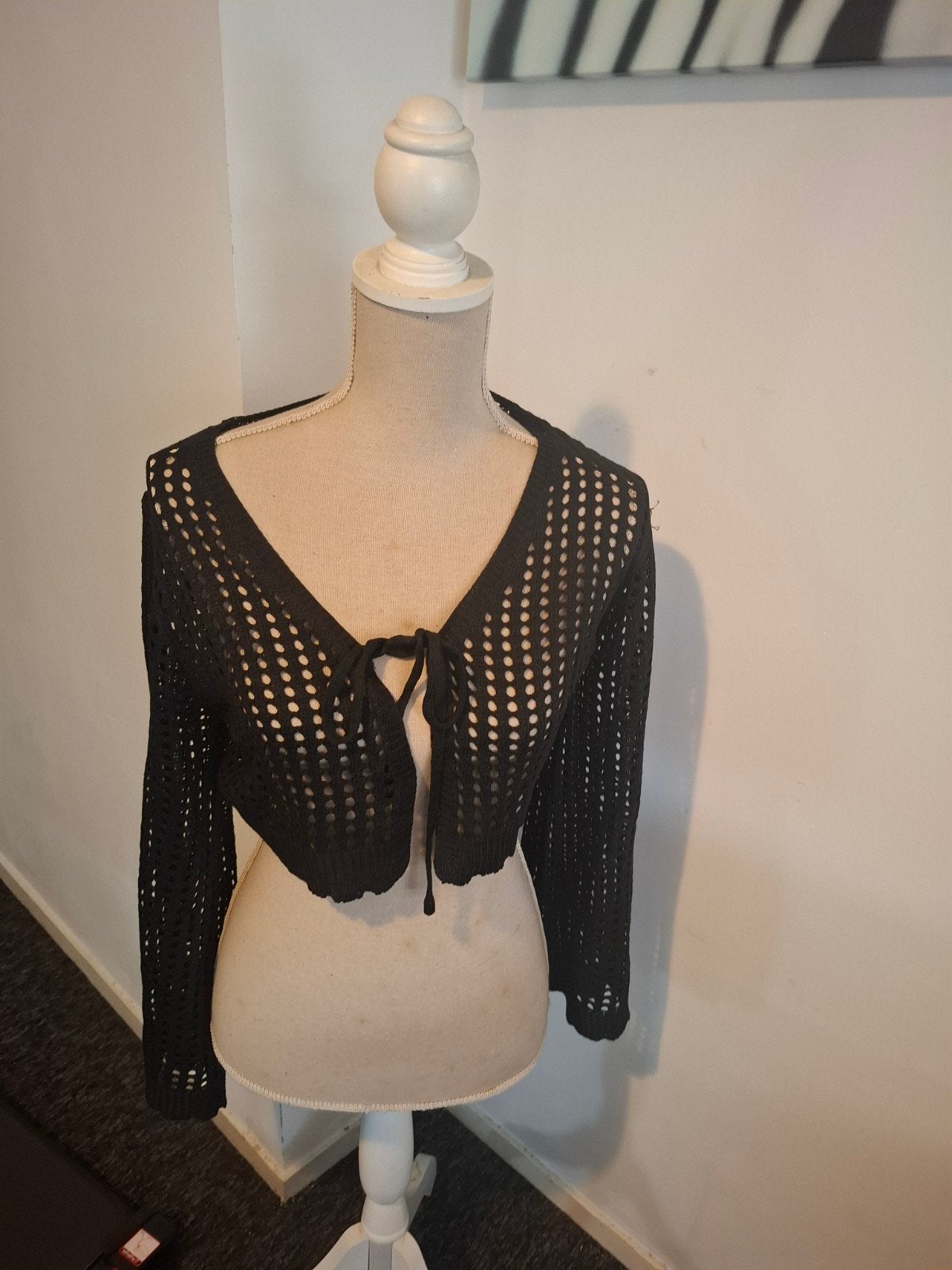 Nieuwe zwarte bolero maat L, Kleding | Dames, Ophalen of Verzenden, Nieuw, Maat 42/44 (L), Zwart