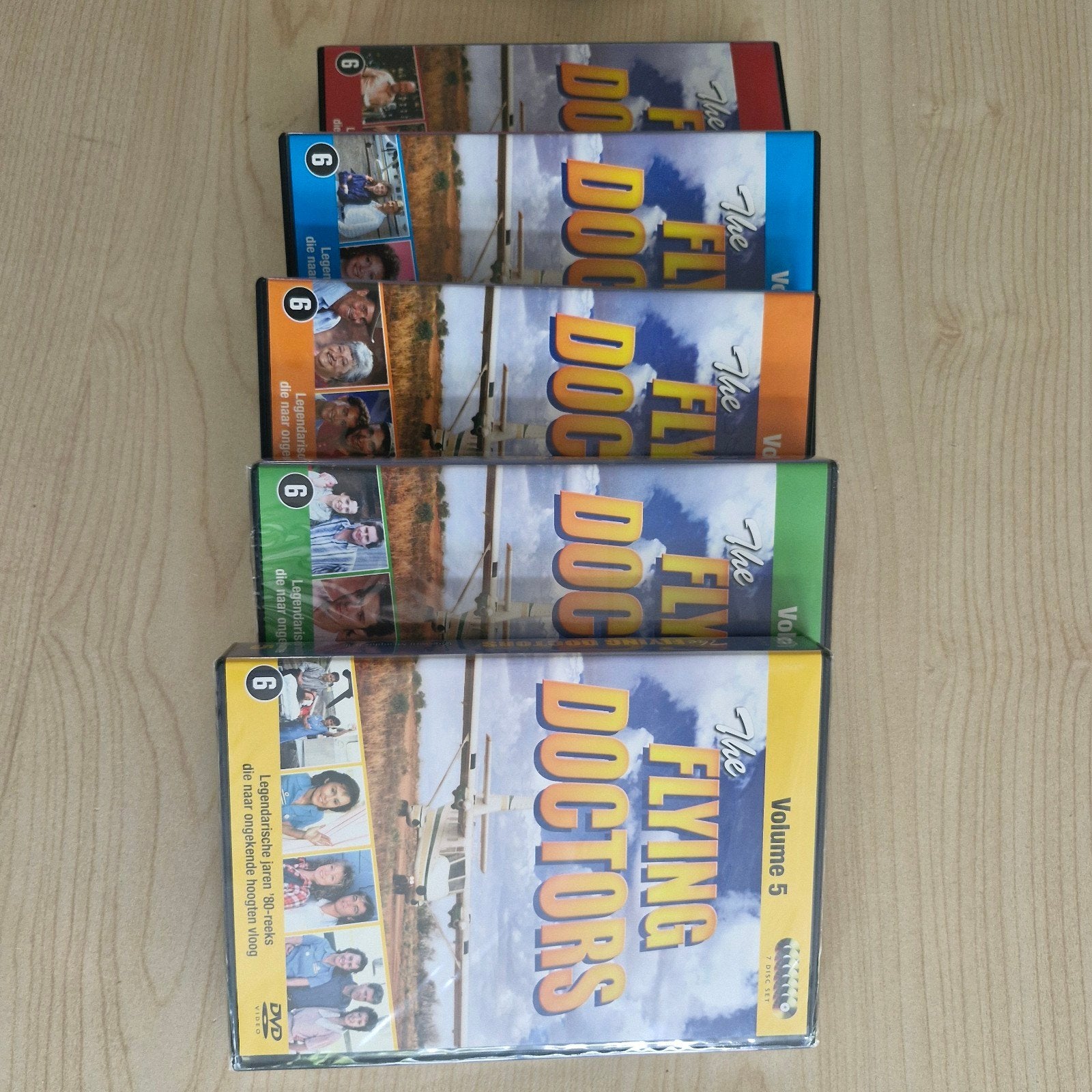Flying Doctors deel 1-5, Boxset, Drama, Ophalen of Verzenden, Zo goed als nieuw