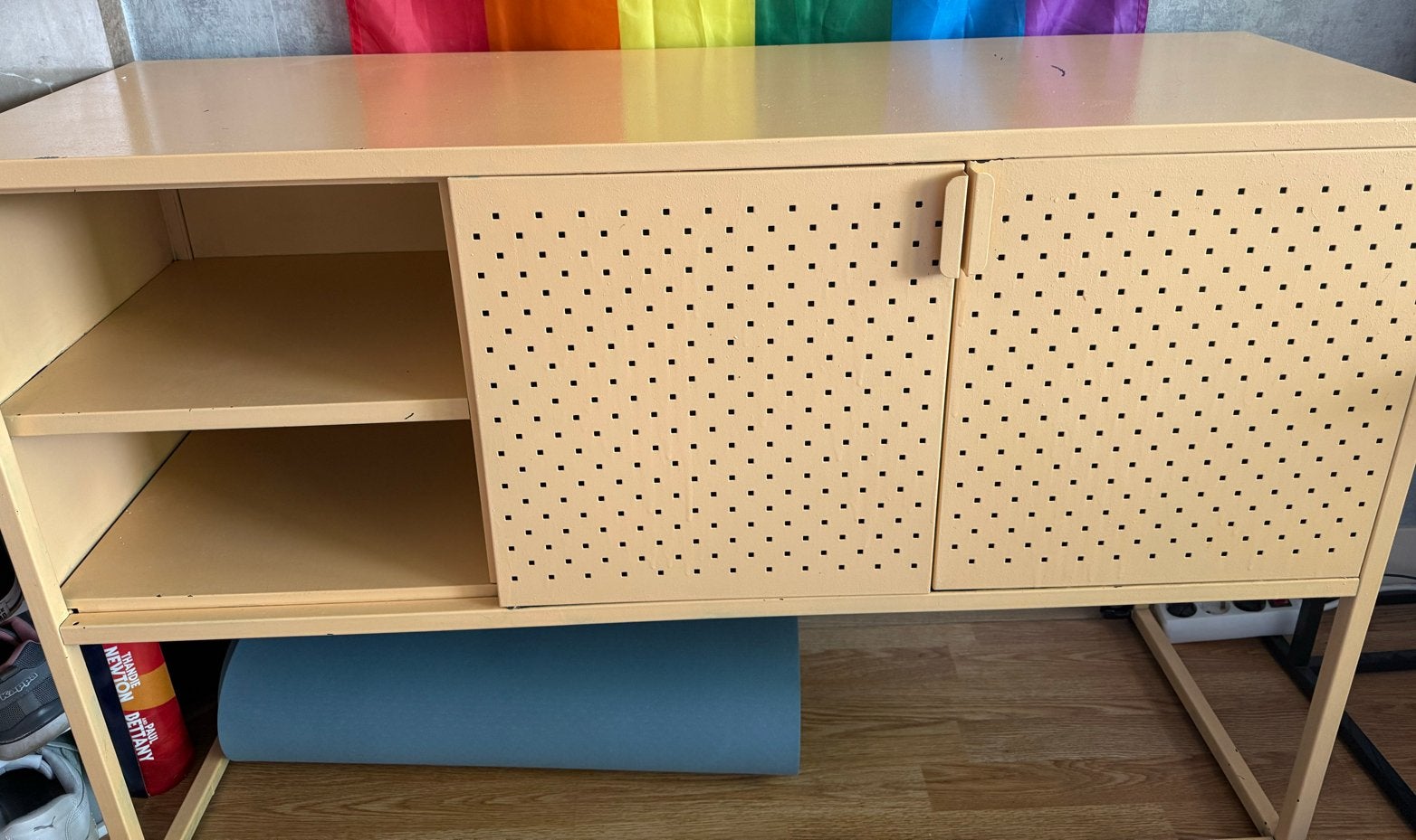 Stijlvol dressoir met opbergruimte, Huis en Inrichting, Ophalen, Gebruikt