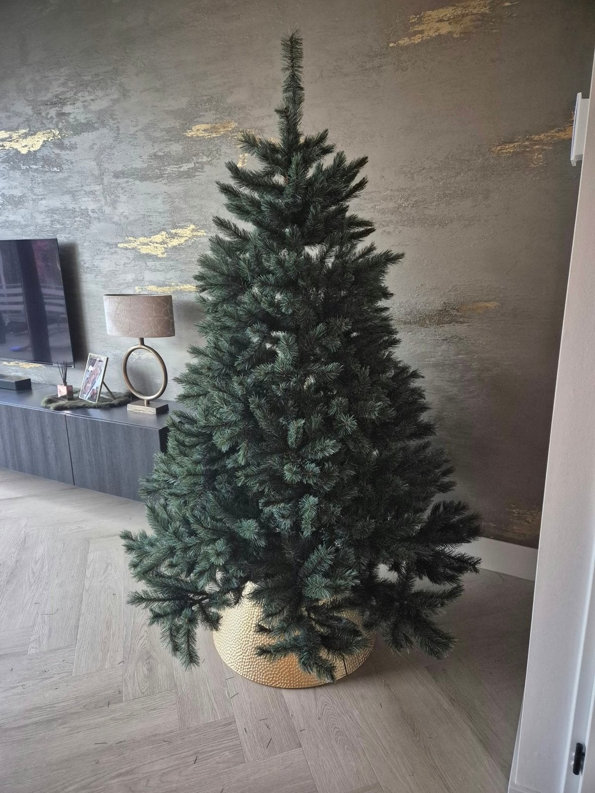 Triumph Tree Kunstkerstboom Forest Frosted 185 x 130 cm, Diversen, Ophalen, Zo goed als nieuw
