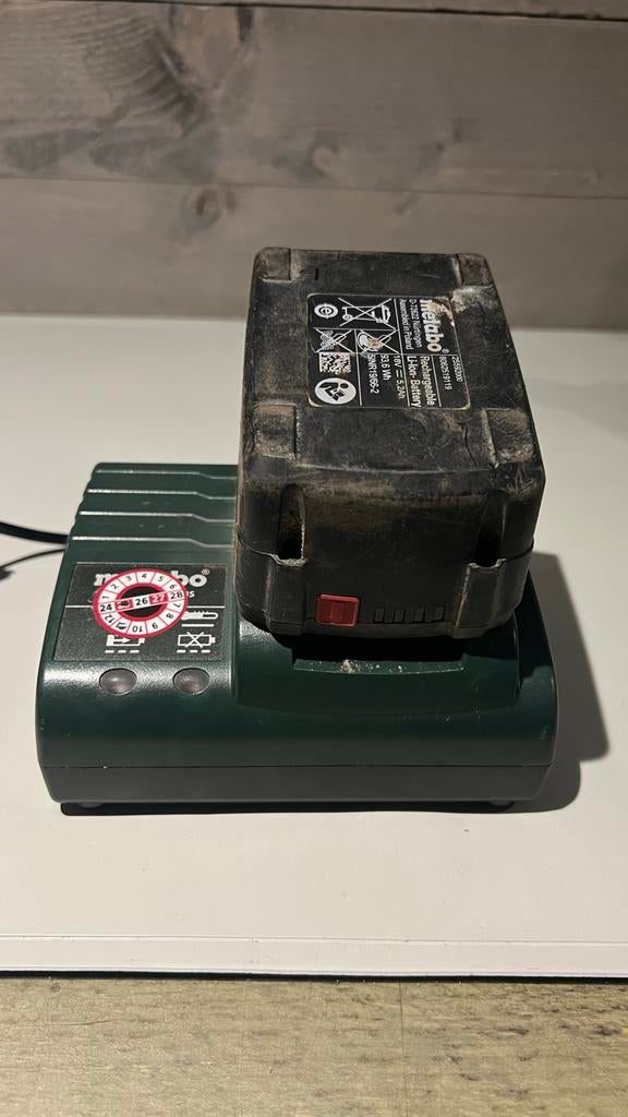 Metabo oplader en accu 18V 5.2Ah, N, Ophalen of Verzenden, N, N