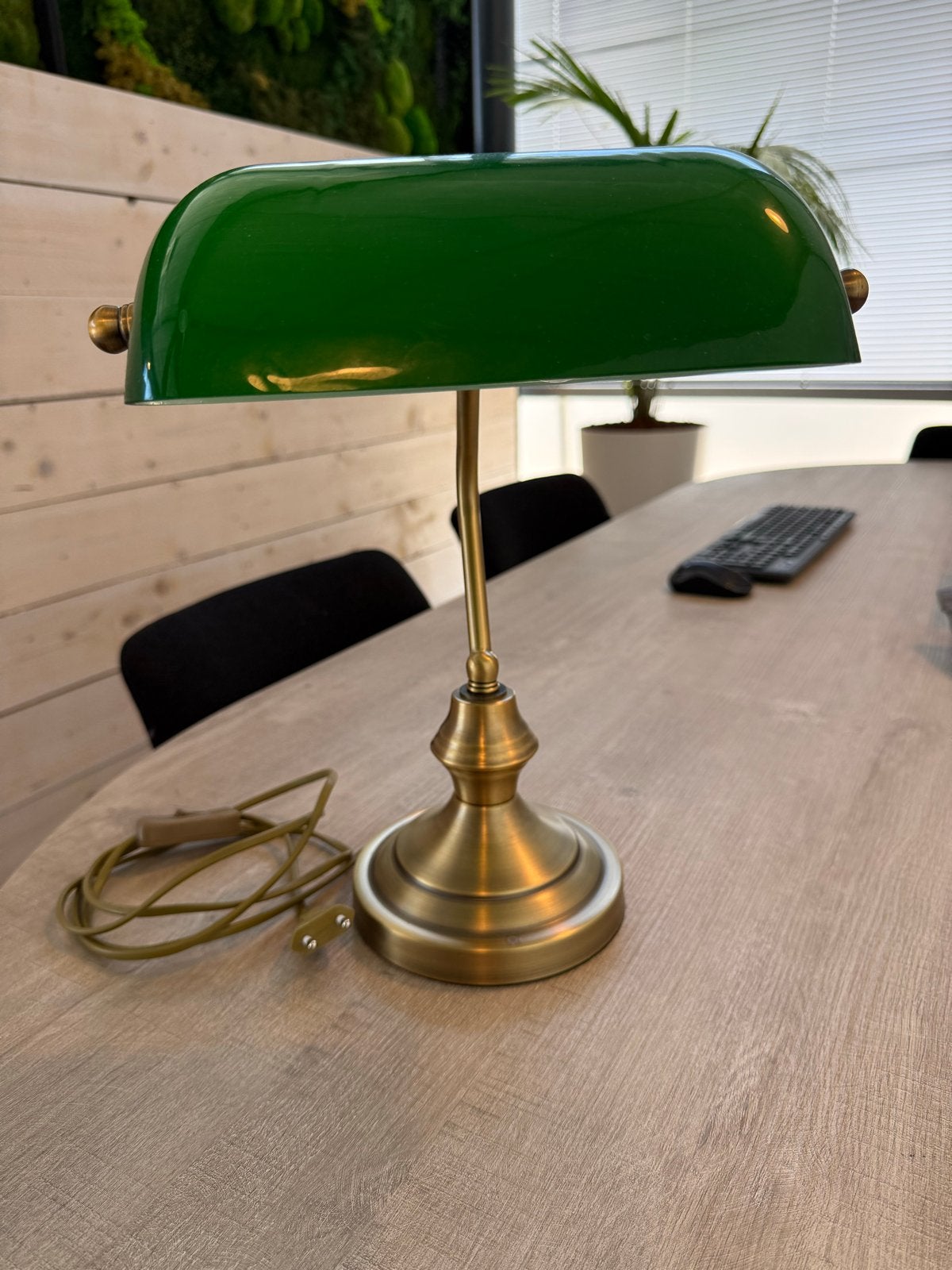 Klassieke Bankierslamp Groen glas met Messing Voet, Ophalen, Groen, E27 (groot), Inclusief lichtbron