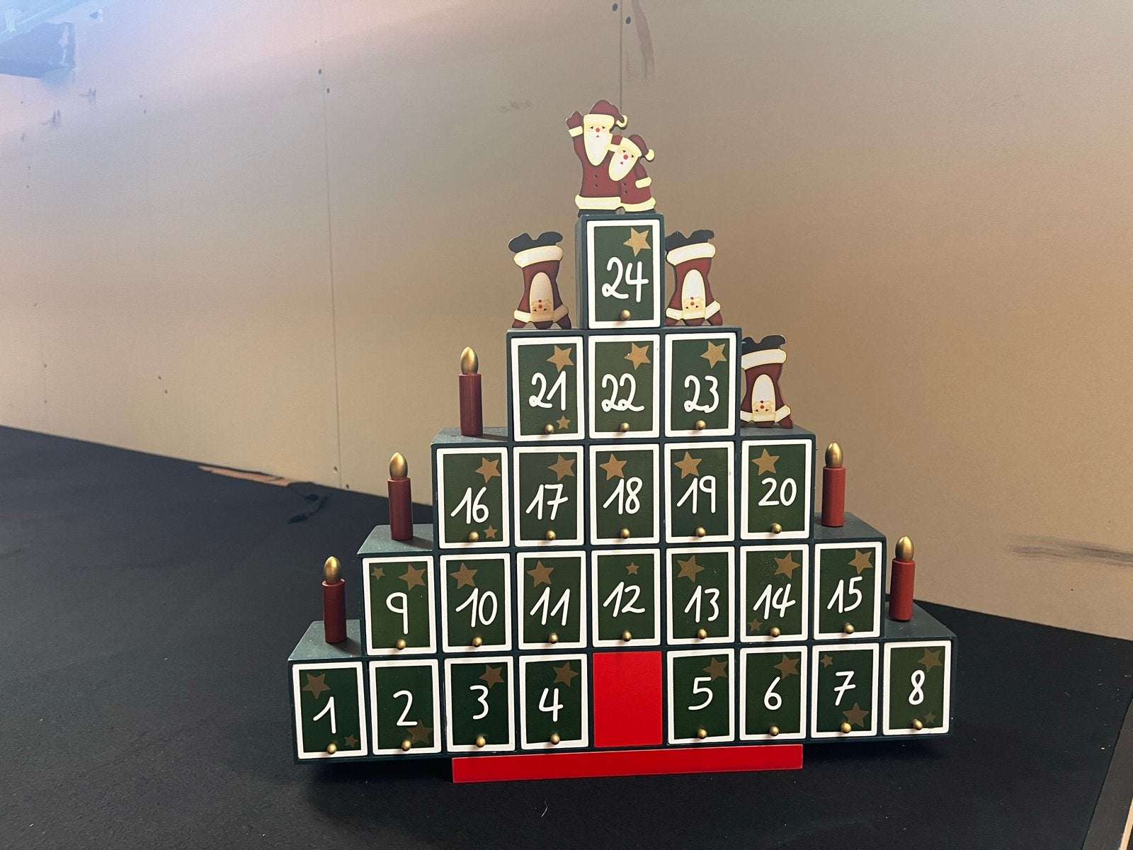 Houten adventskalender, Ophalen, Zo goed als nieuw