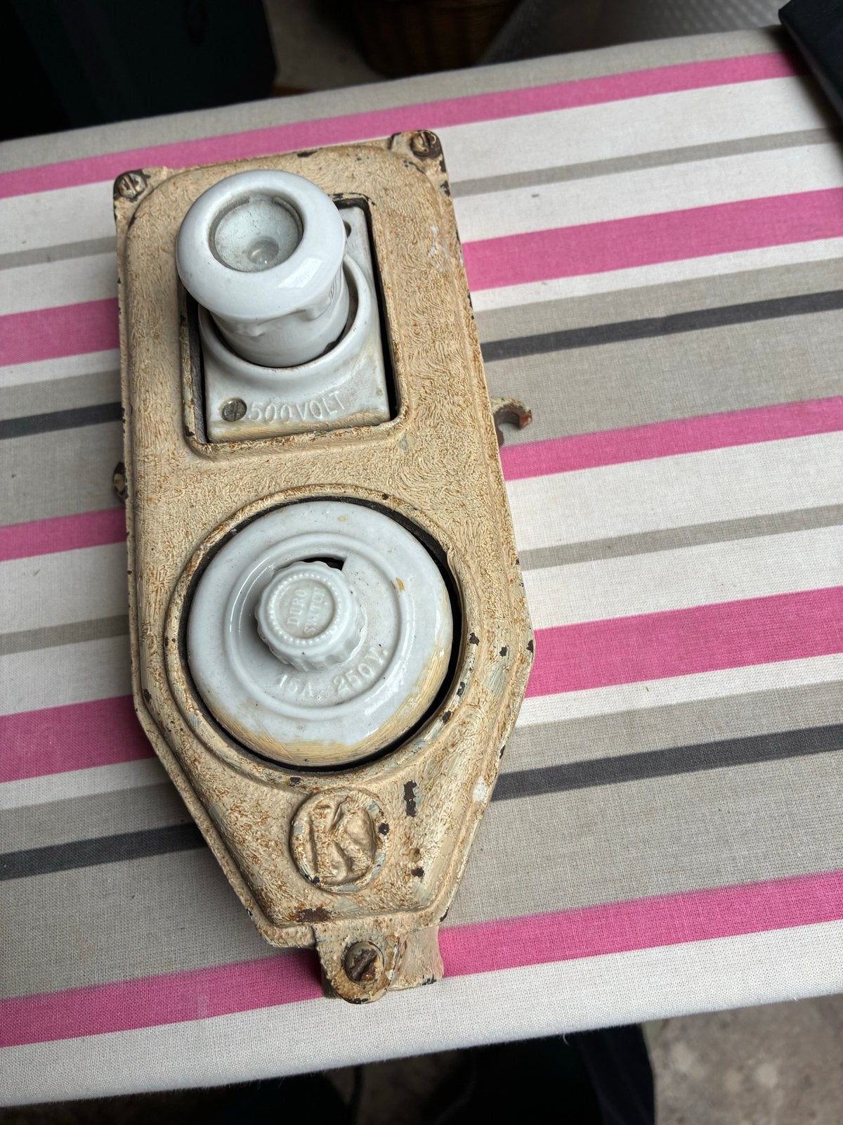 Vintage porseleinen zekeringkast 500V 250V, Ophalen