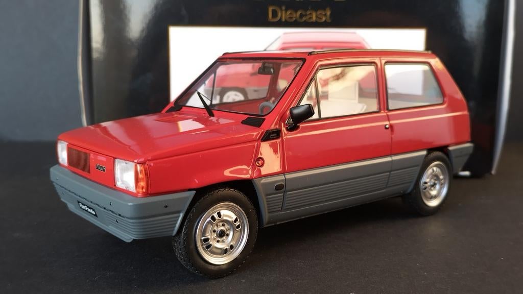 Fiat Panda 30 mk1 1980 1:18 KK Scale Pol, Overige merken, Auto, Ophalen of Verzenden, KK Scale ug