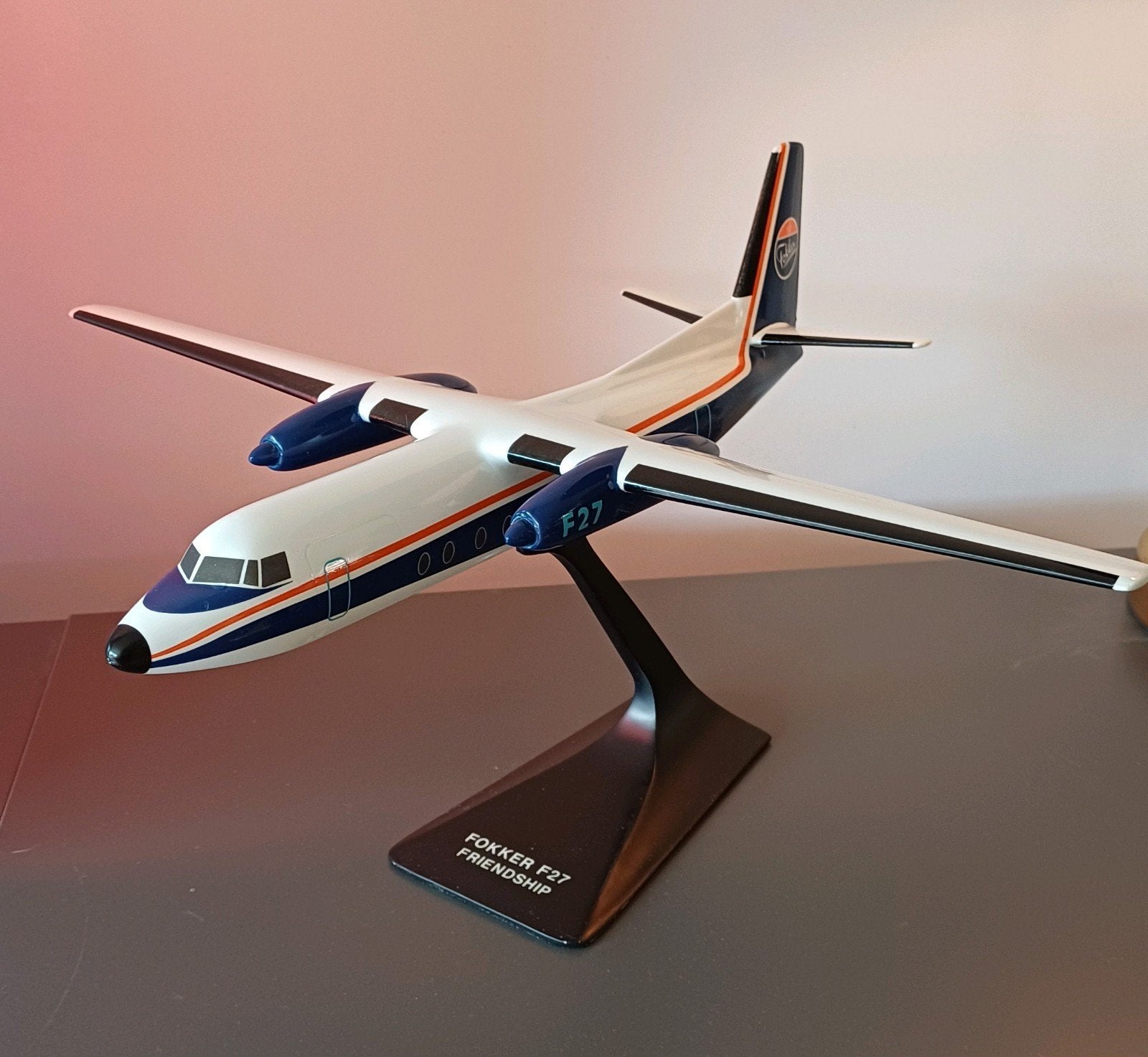 Fokker F27 Friendship – Verkuyl IMC Modelworks, Ophalen of Verzenden, Zo goed als nieuw, Schaalmodel
