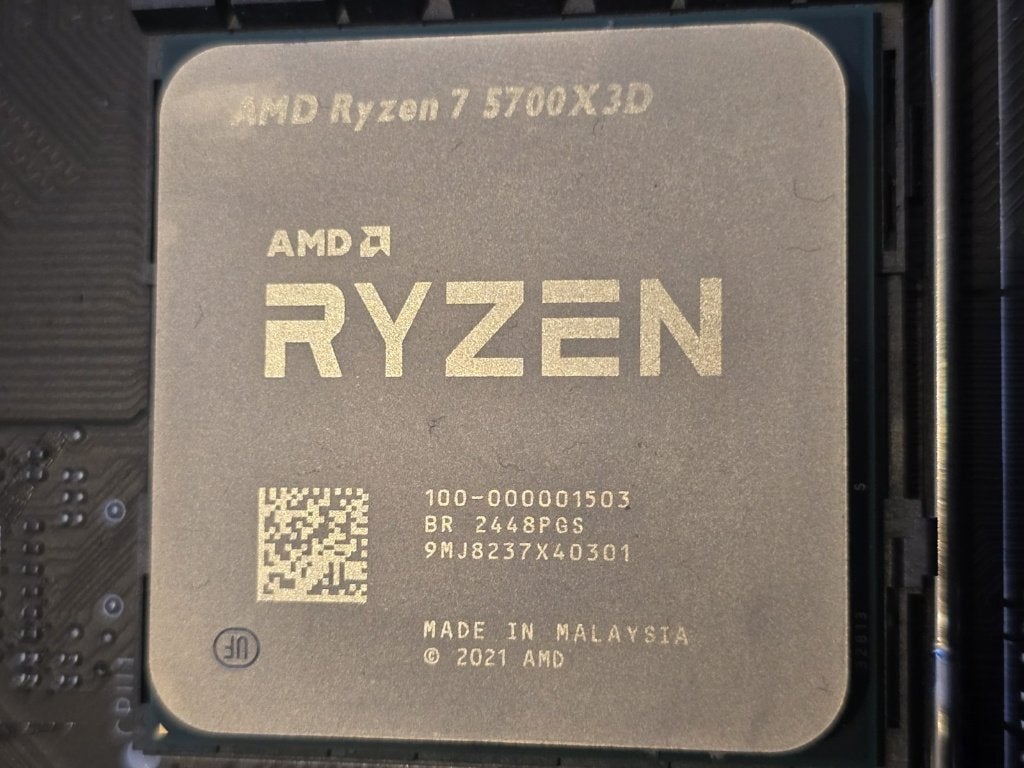 Ryzen 7 5700x3D - Weinig gebruikt, Computers en Software, Processors, Zo goed als nieuw, AMD Ryzen 7, Socket AM4, 3 tot 4 Ghz