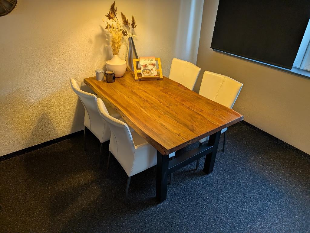 Eettafel 160x90 natuurlijke vorm dik mangohout stalen frame, Huis en Inrichting, Tafels | Eettafels, Ophalen, Overige materialen