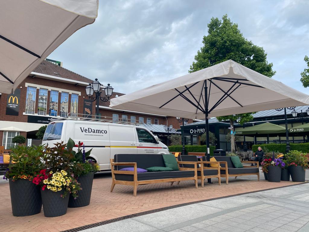 Kwaliteit parasols voorraad 4x4, Ophalen of Verzenden, Nieuw, Meer dan 4 meter