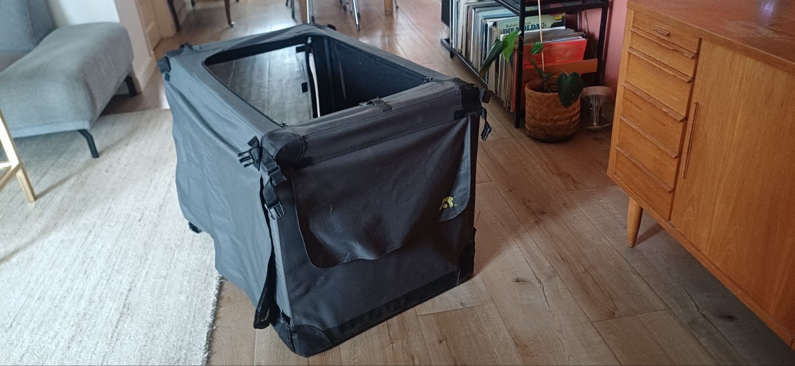 Maelson bench L (92x64x64), Dieren en Toebehoren, Ophalen, Gebruikt