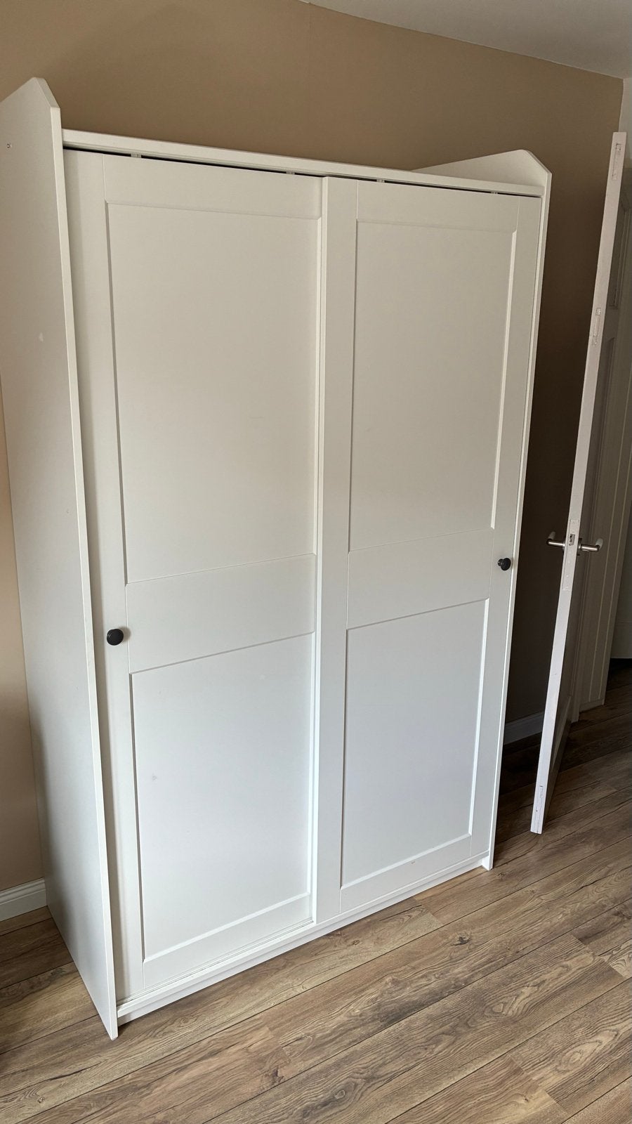 Ikea hauga Witte kledingkast met schuifdeuren, Ophalen, Gebruikt, 100 tot 150 cm, 150 tot 200 cm