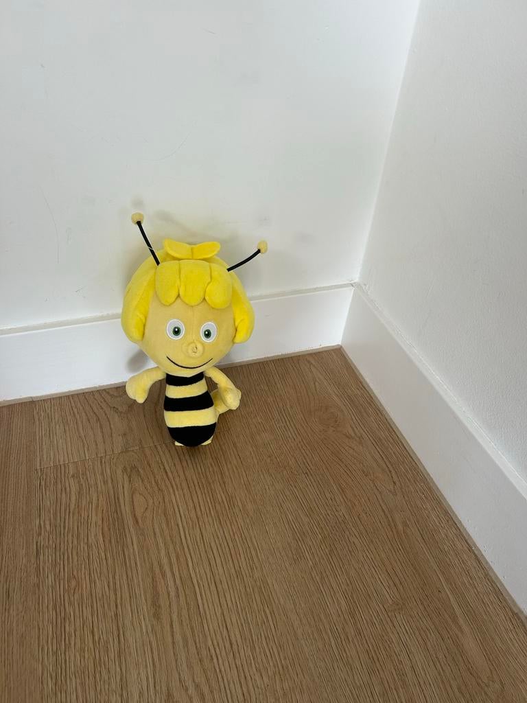 Knuffels:diverse, Maya de Bij en Bing Konijn, Overige merken, Overige karakters, Overige typen, Ophalen of Verzenden