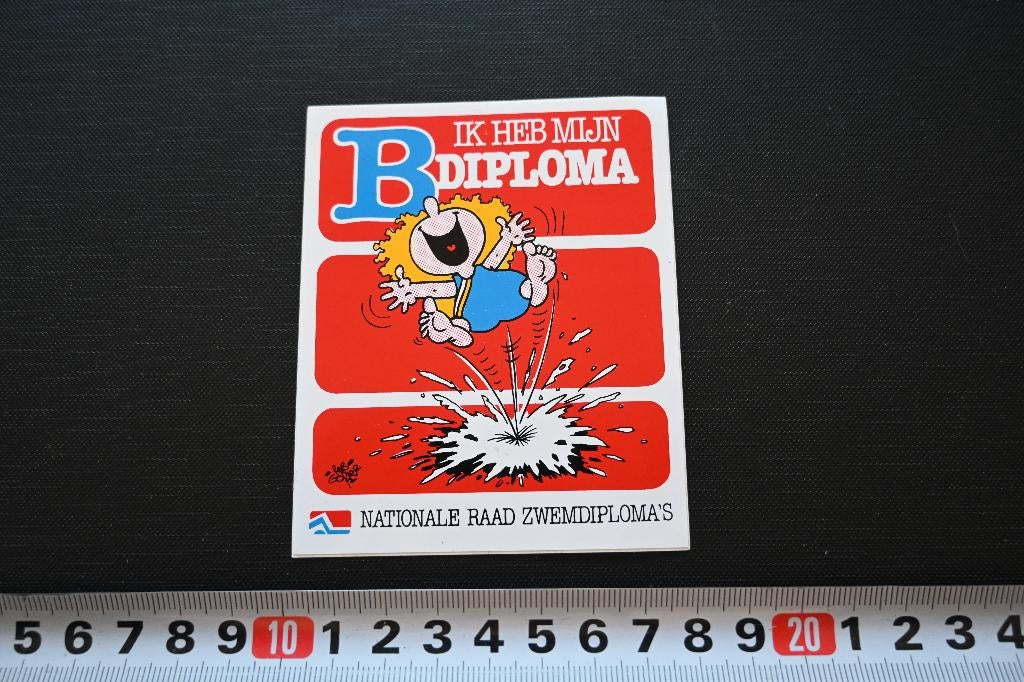 sticker zwemmen strip rob gorter ik heb mijn B diploma, Verzamelen, Ophalen, Zo goed als nieuw