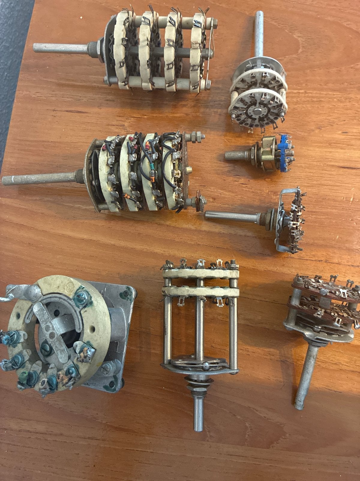 8 schakelaars in 1 koop - Diverse types, Ophalen of Verzenden, Gebruikt