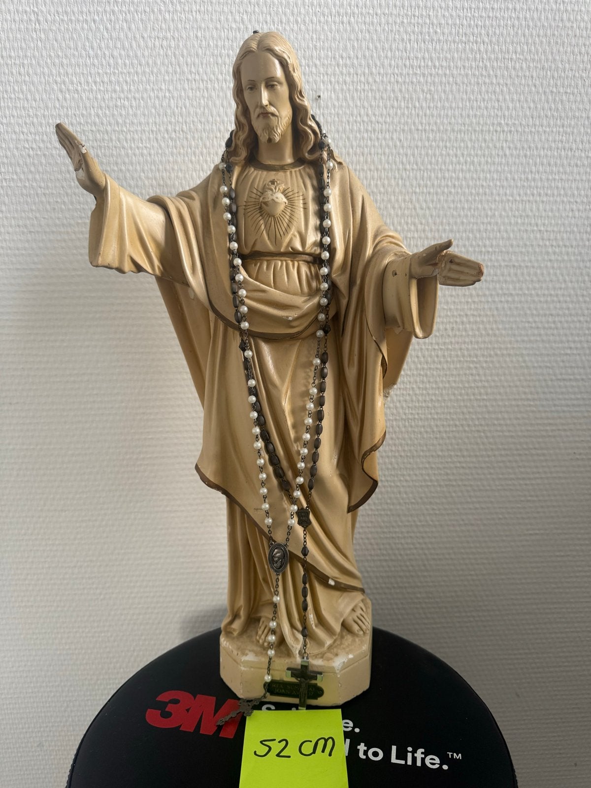 Prachtig Jezusbeeld met rozenkrans - 52 cm hoog, Ophalen