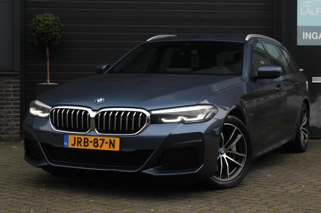 BMW 5-serie Touring 530e M-Sport | Stuur en Stoelverwarming, Auto's, 1998 cc, Achterwielaandrijving, Gebruikt, 4 cilinders
