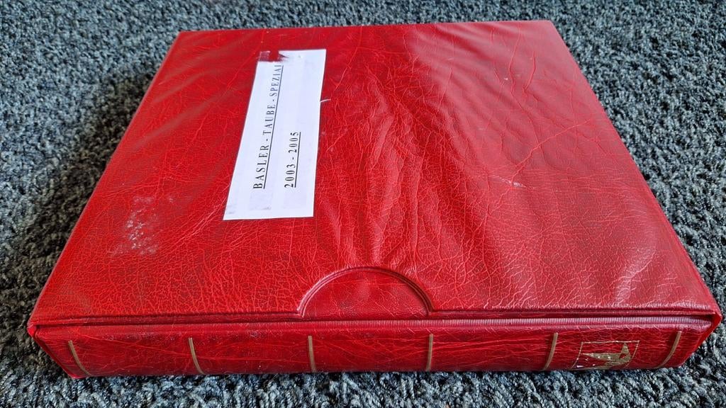 Leuchtturm album met Zwitserse poststukken 2003-2005, Ophalen of Verzenden