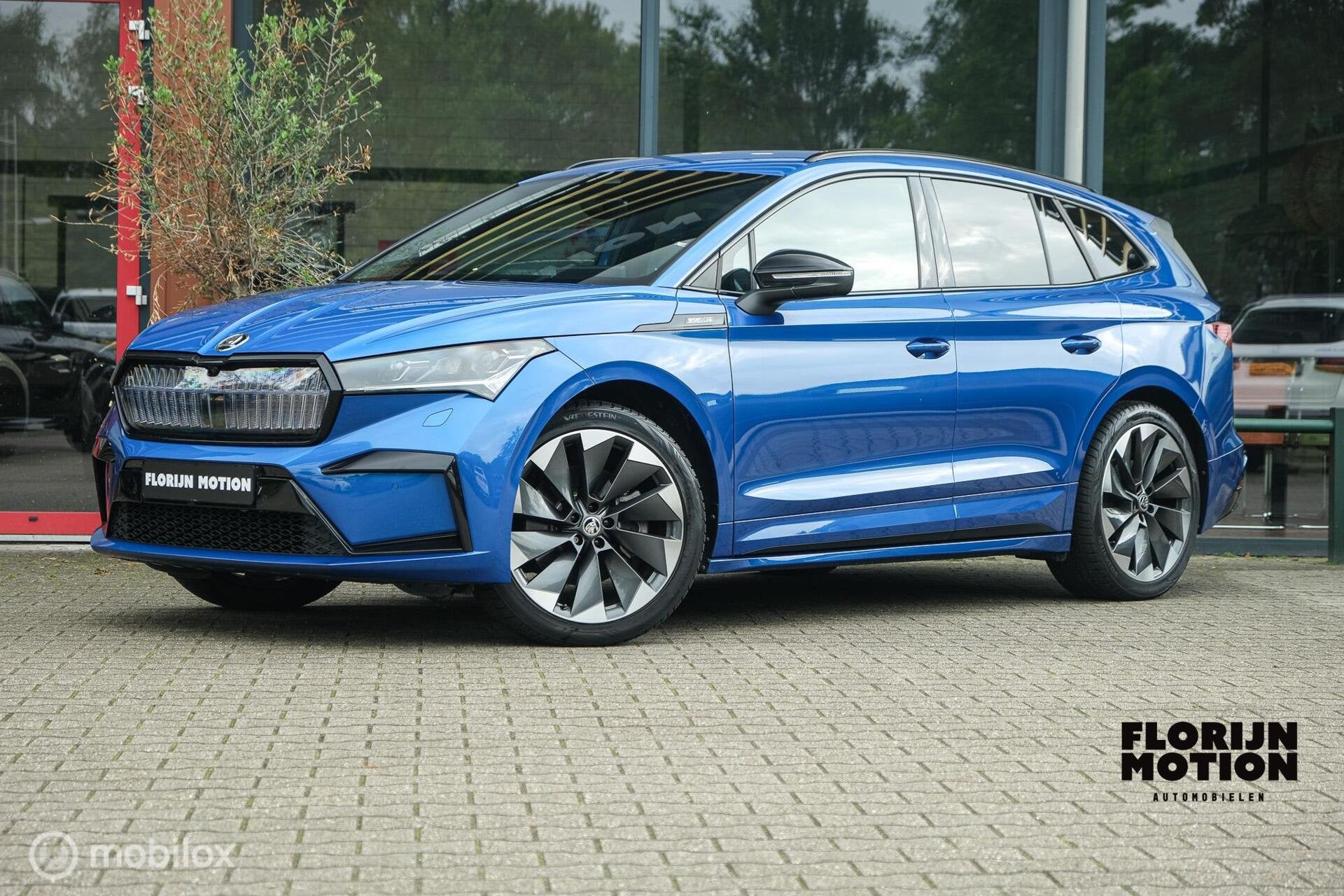 Skoda Enyaq iV 80 Sportline | Chrystal lights and face | ACC, Auto's, Automaat, Achterwielaandrijving, Zwart, Blauw