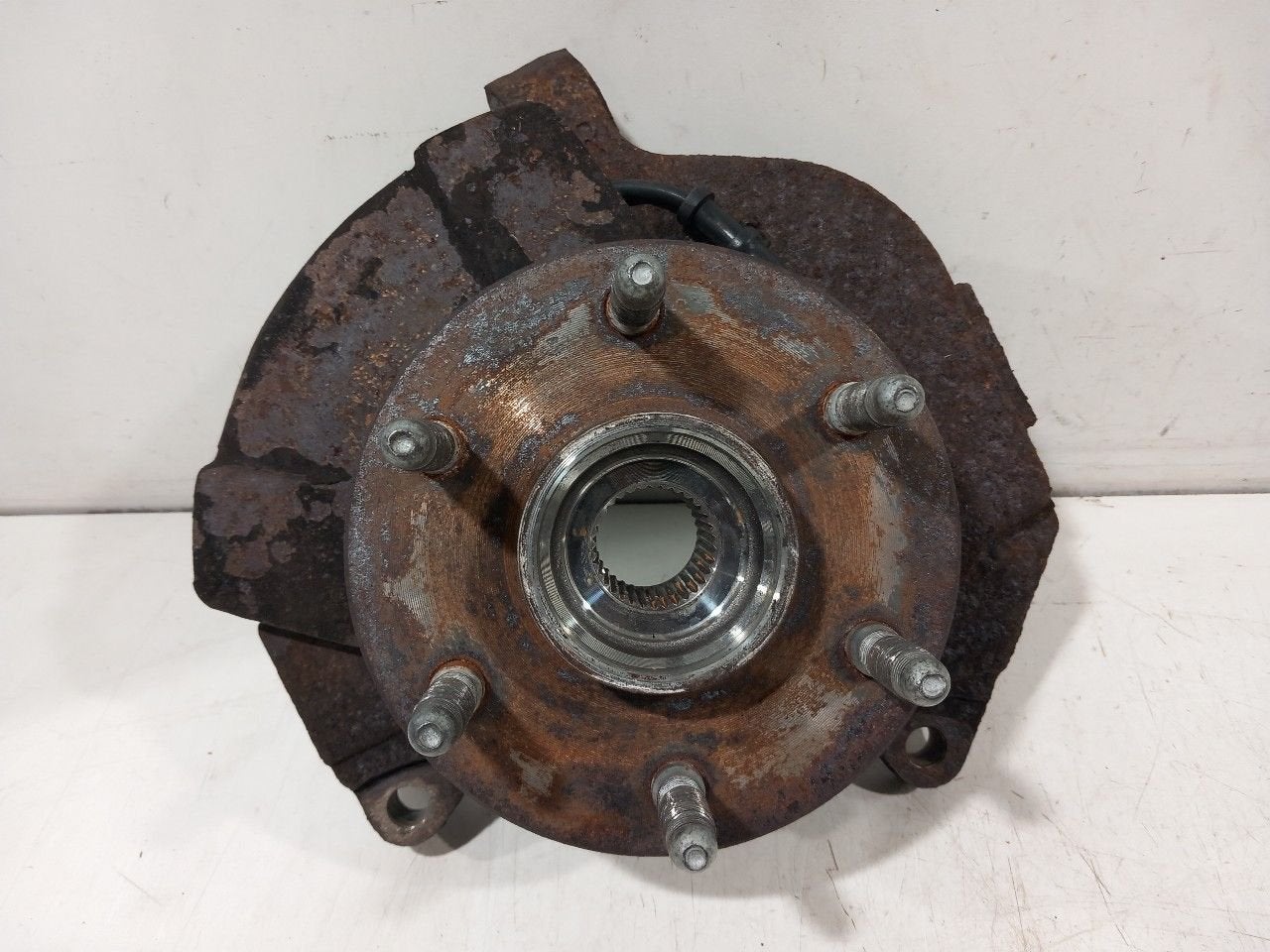 Wielnaaf rechts voor Chevrolet Avalanche, Onderdelen@venauto.nl, Van der Ven Autorecycling B.V., Gebruikt, Ettenseweg 76, 4706 PB Roosendaal, The Netherlands