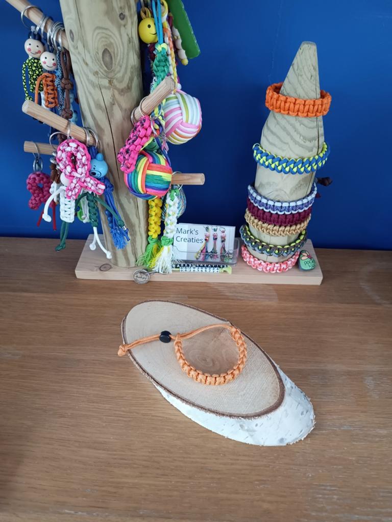 Handgemaakte Paracord Armband Oranje WK, Ophalen of Verzenden, Nieuw, Oranje, Overige materialen