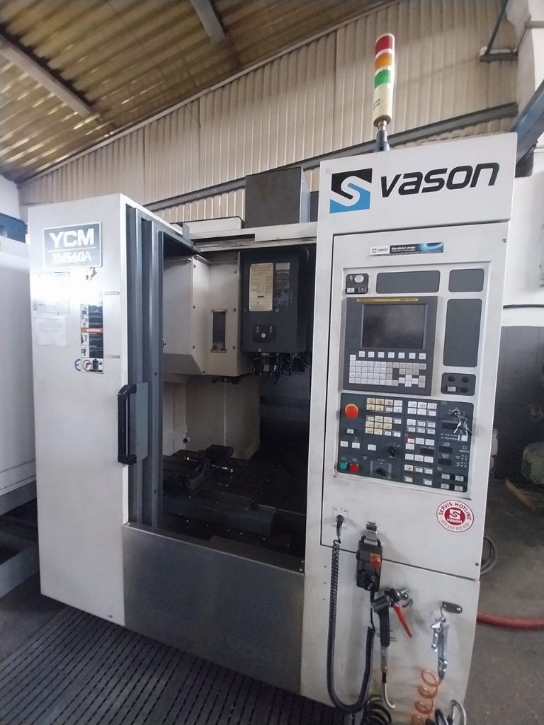Machining center (vertical) YCM XV 560 A, Ophalen of Verzenden, Gebruikt, Metaal, Machine