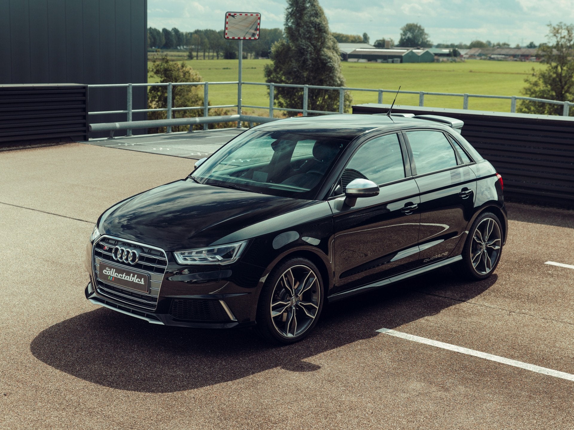 Audi A1 2.0 TFSI S1 Quattro Unieke nieuwe Audi S1 (bj 2015), Auto's, 232 pk, Zwart, 4 cilinders, 1984 cc