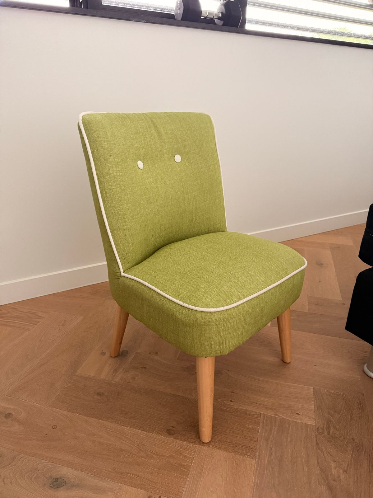 Groene kinderstoel voor kinder of speelkamer, Ophalen, Zo goed als nieuw, Stoel(en)