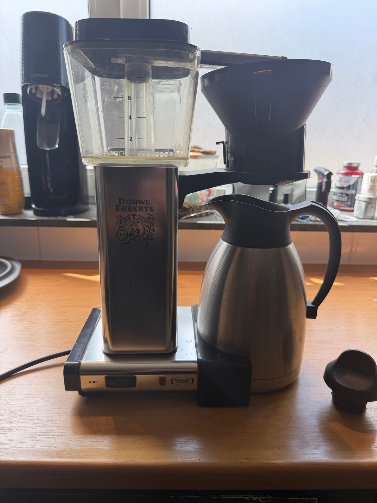 Douwe Egberts Koffiezetapparaat met Thermoskan, Gebruikt, 10 kopjes of meer, Koffiemachine, Gemalen koffie