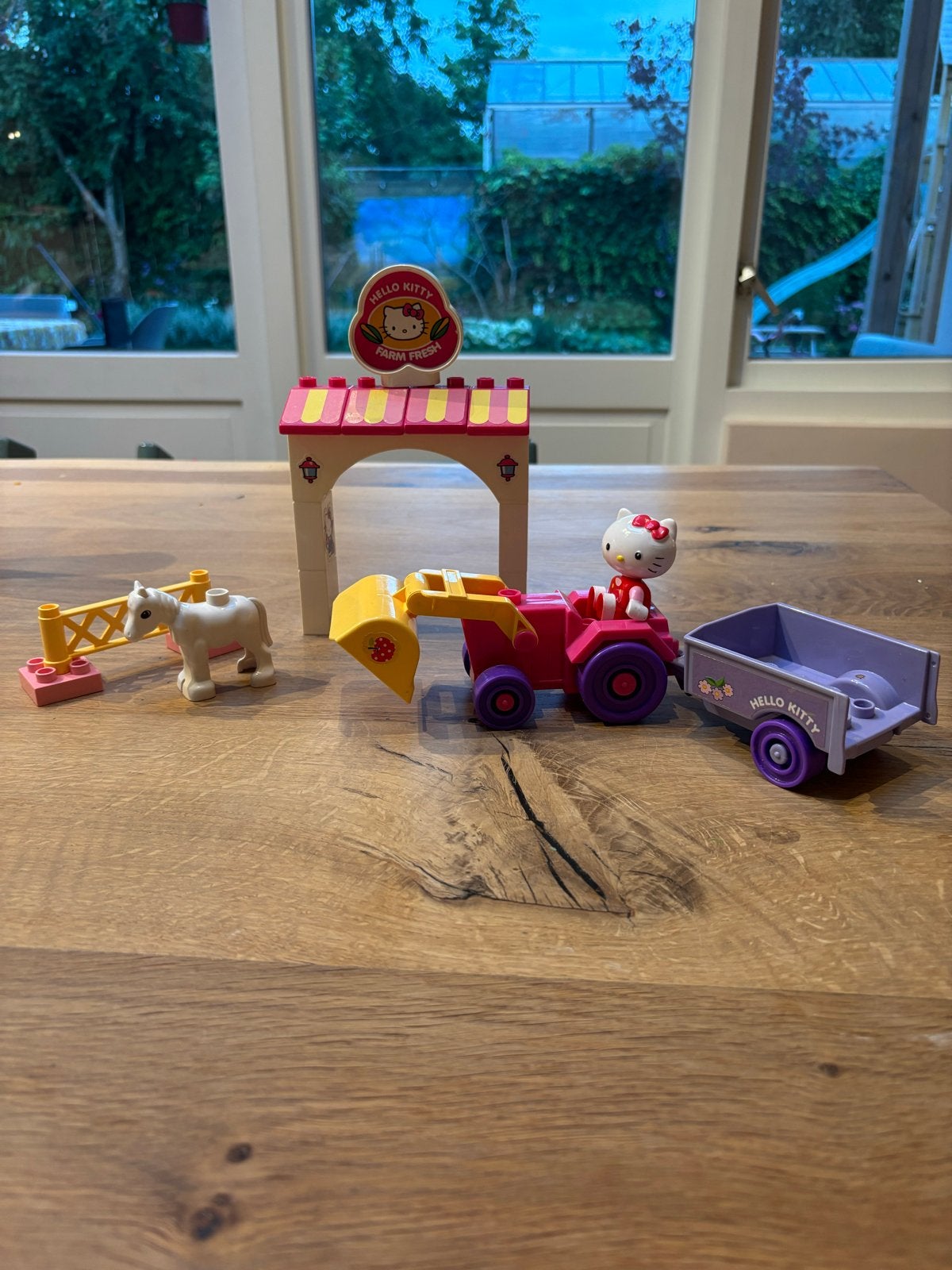 Hello Kitty Farm Fresh Speelset met Tractor en Paard, Ophalen of Verzenden, Gebruikt, Meisje