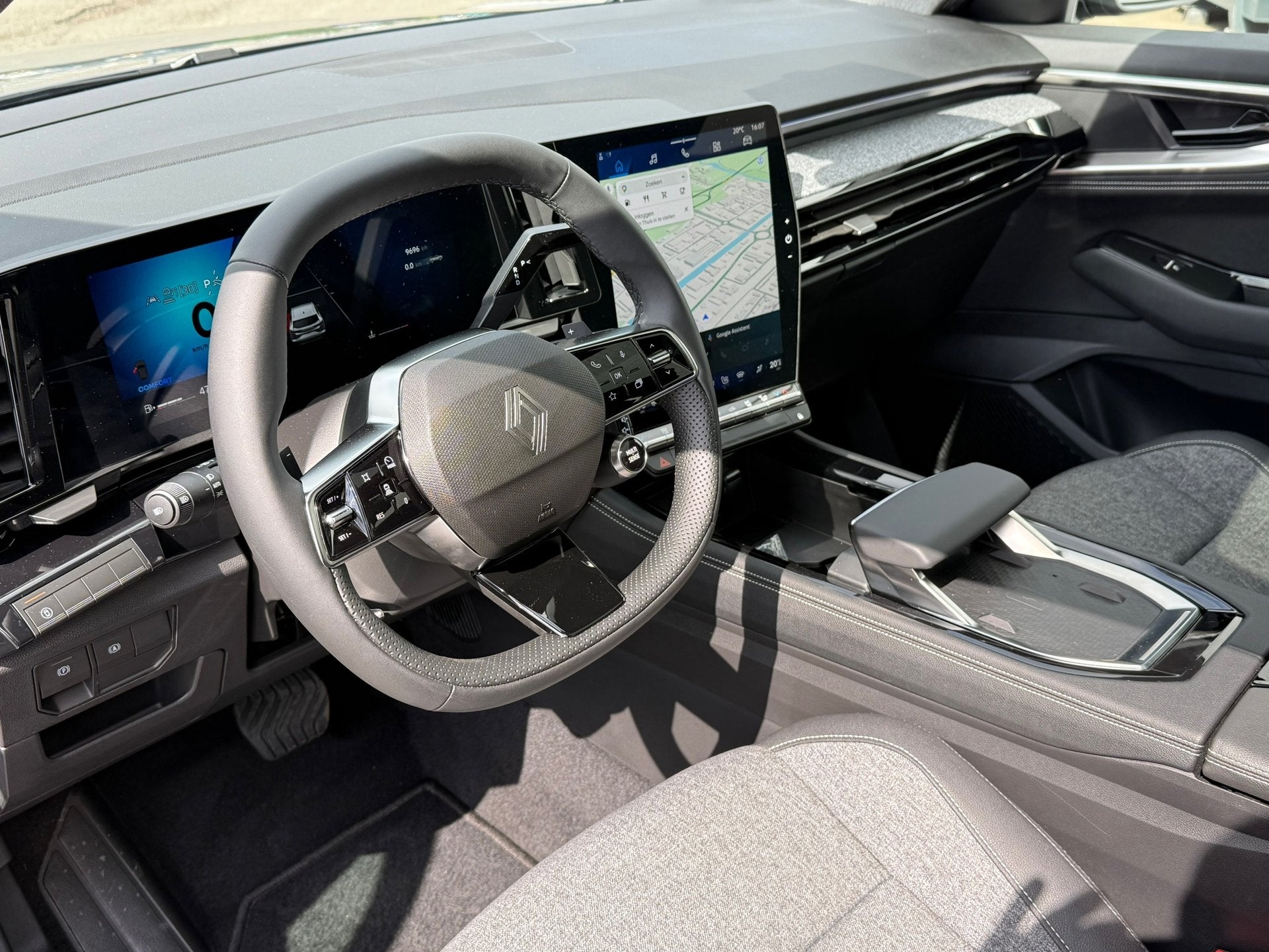 Renault Austral 1.3 mild hybrid 160 PK X-Tronic techno NIEUW, Auto's, Renault, Stof, Gebruikt, 160 pk, Bedrijf