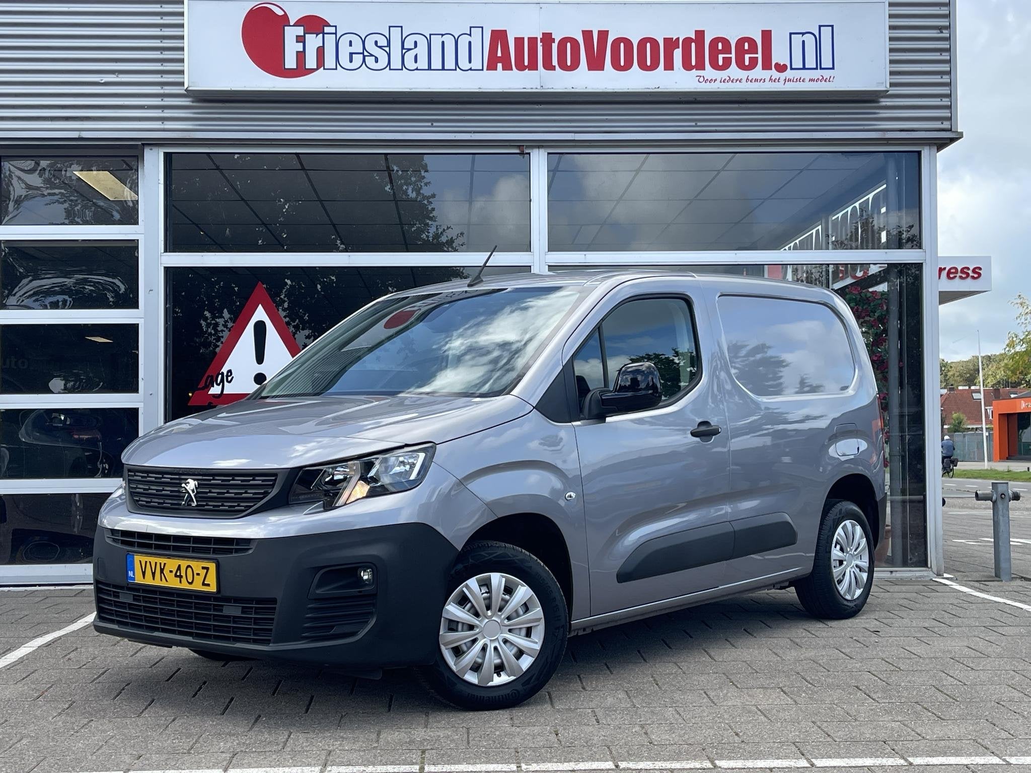 Peugeot Partner 1.5 BlueHDi 100 S&S L1 /Cruise/Clima/Navi/Ca, Auto's, Voorwielaandrijving, 1350 kg, Gebruikt, Euro 6