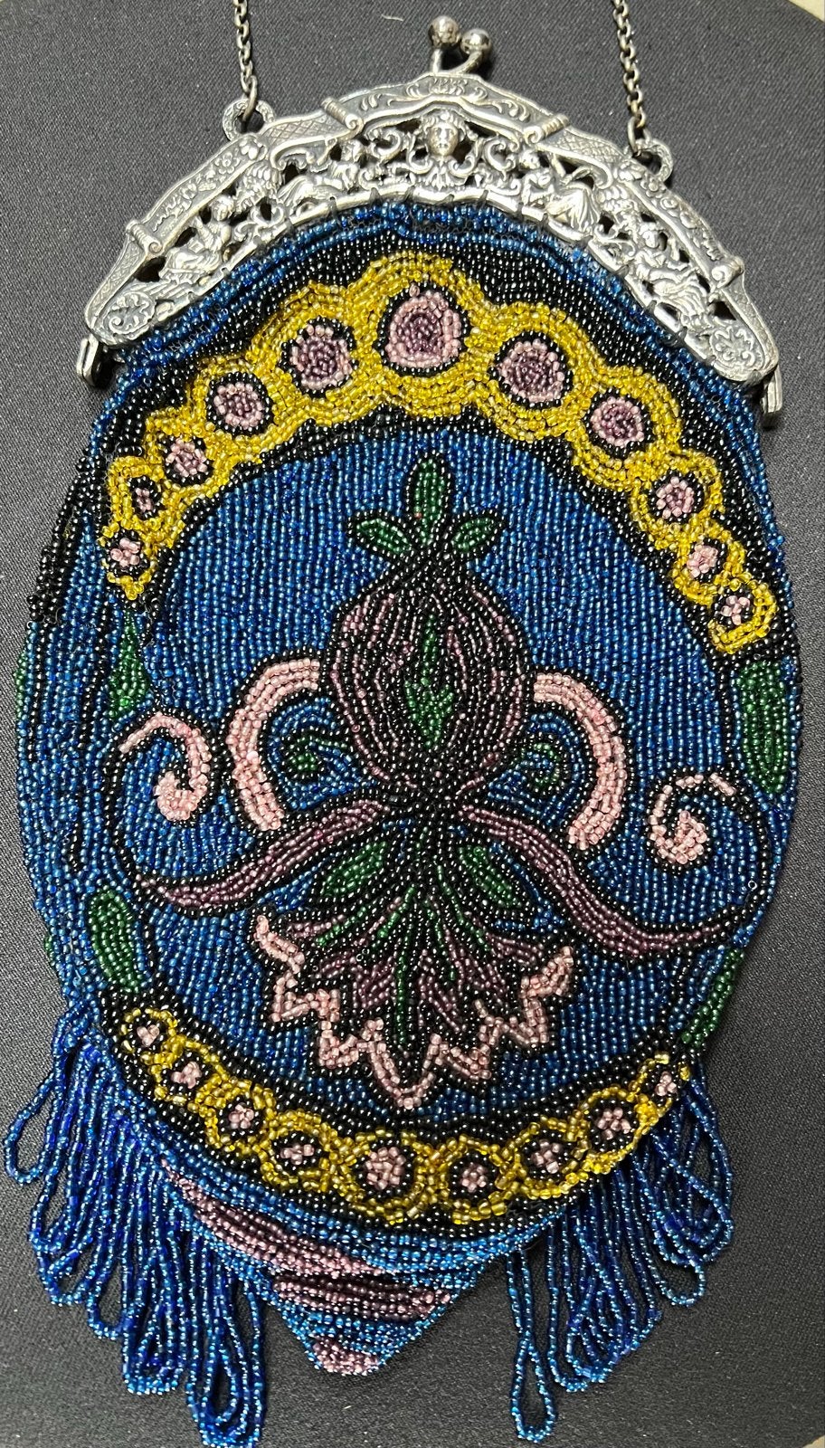 Antieke Beugeltas met Kralen en Zilveren Beugel (800), Ophalen of Verzenden