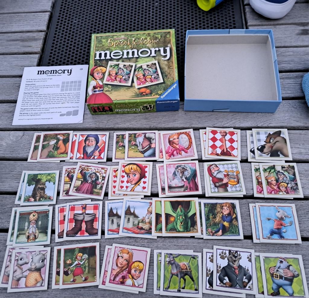 Efteling sprookjesboom memory en lotto spel. Samen 5 euro., Ophalen of Verzenden