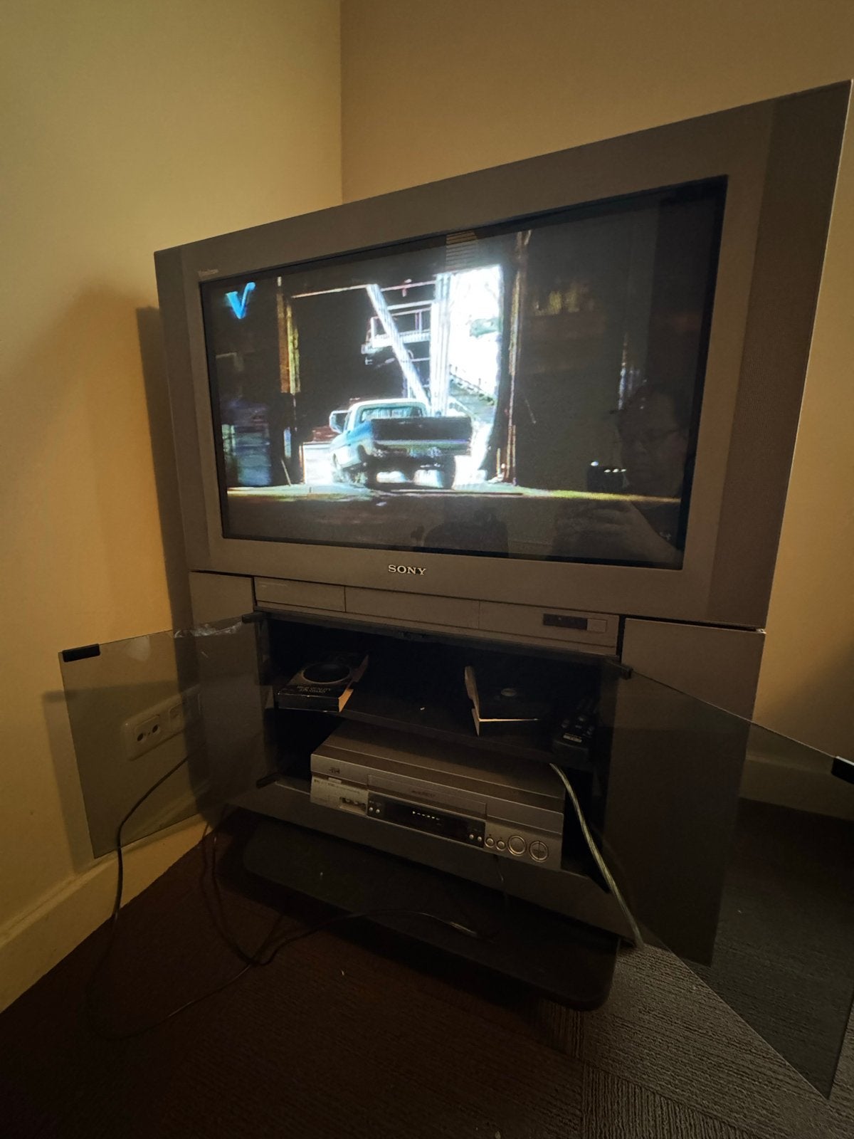 Sony CRT TV met SCART en bijpassend meubel, Ophalen, Gebruikt, Sony, 60 tot 80 cm